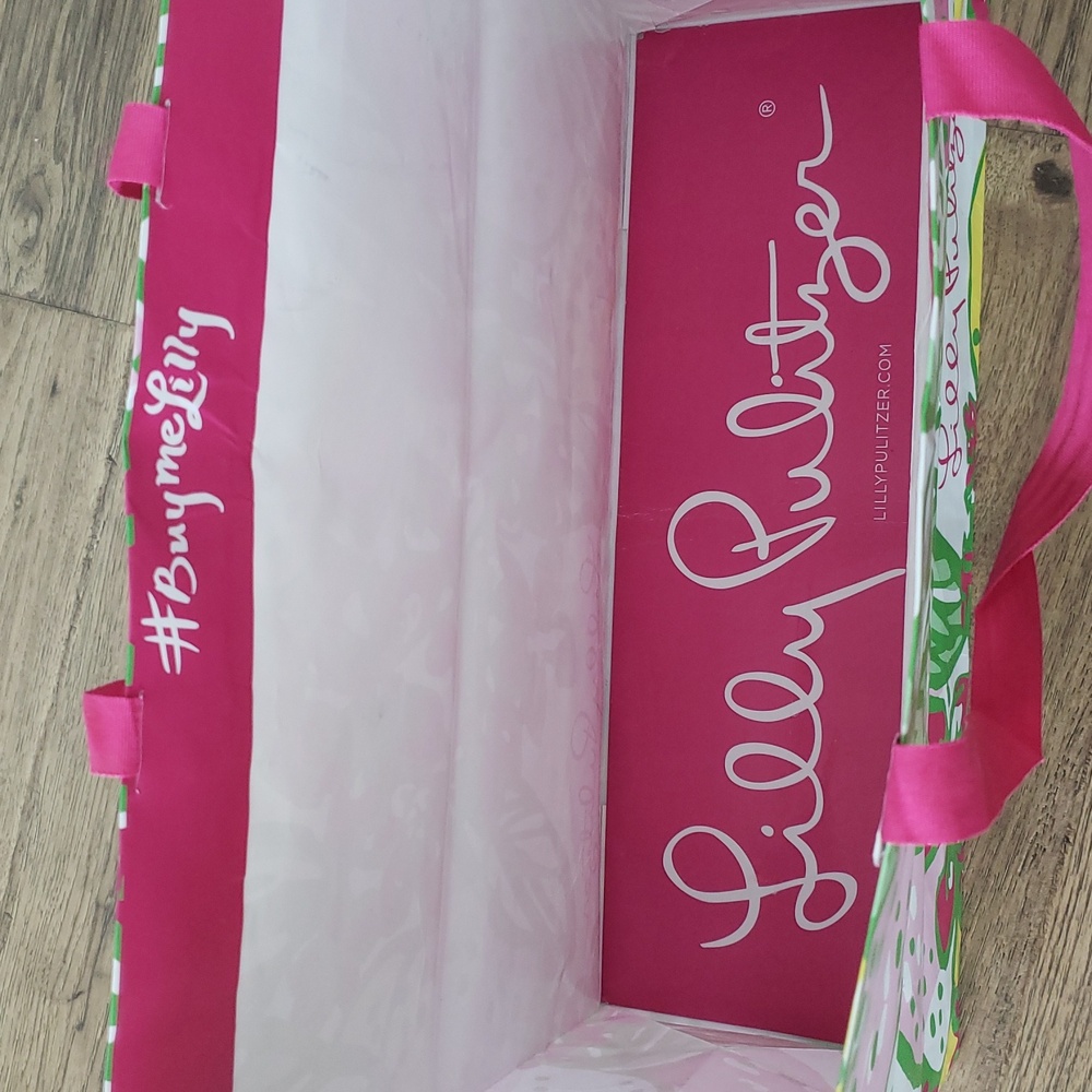 Lilly Pulitzer Tropical Pink and Green Tote - Picture 5 of 7
